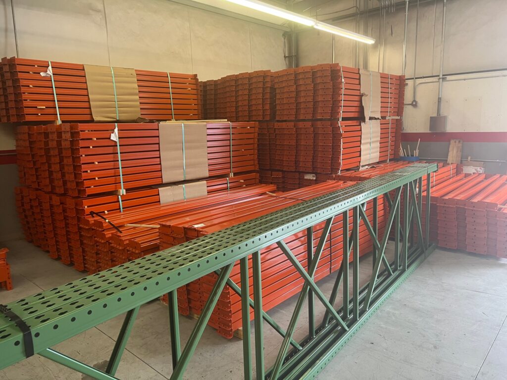Used warehouse teardrop pallet rack and wire mesh decking