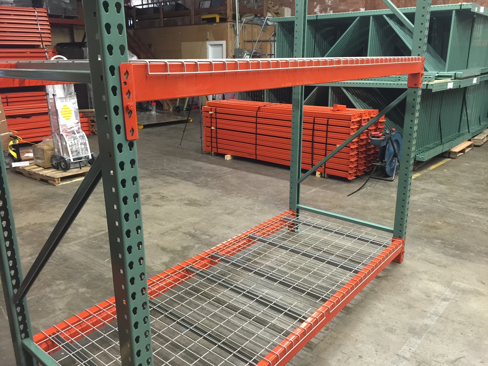 Husky Teardrop Uprights for Pallet Racking 16' High x 48'' Deep